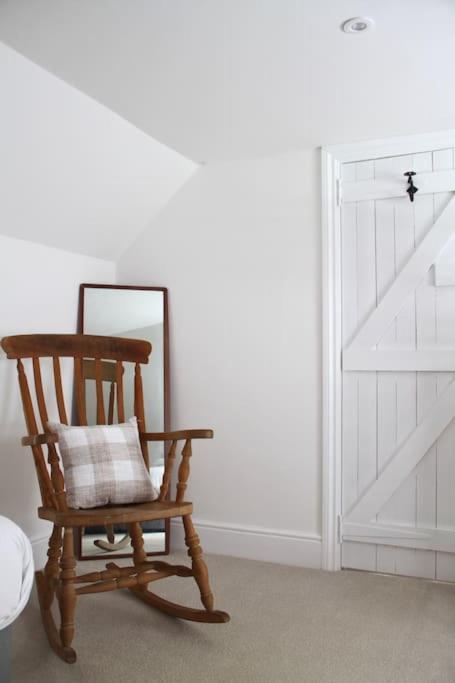 Owl Cottage - Cosy Cotswolds Stone Escape, Dog Friendly Wyck Rissington المظهر الخارجي الصورة